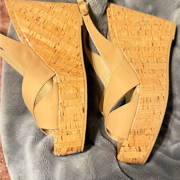 Stuart Weitzman Tan Patent Wedge Sandals - Picture 8 of 9